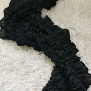Black ruffle scarf